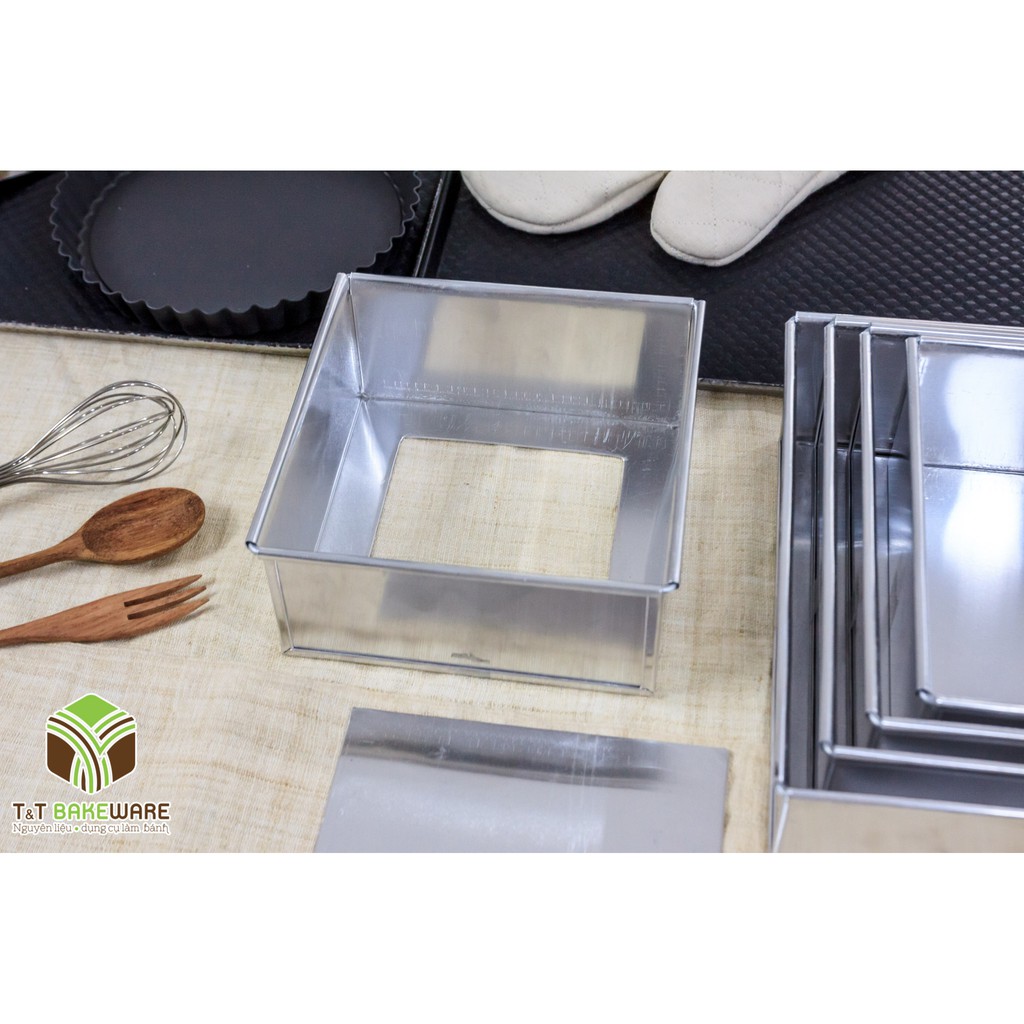 Khuôn vuông gia công đế rời dùng làm bánh