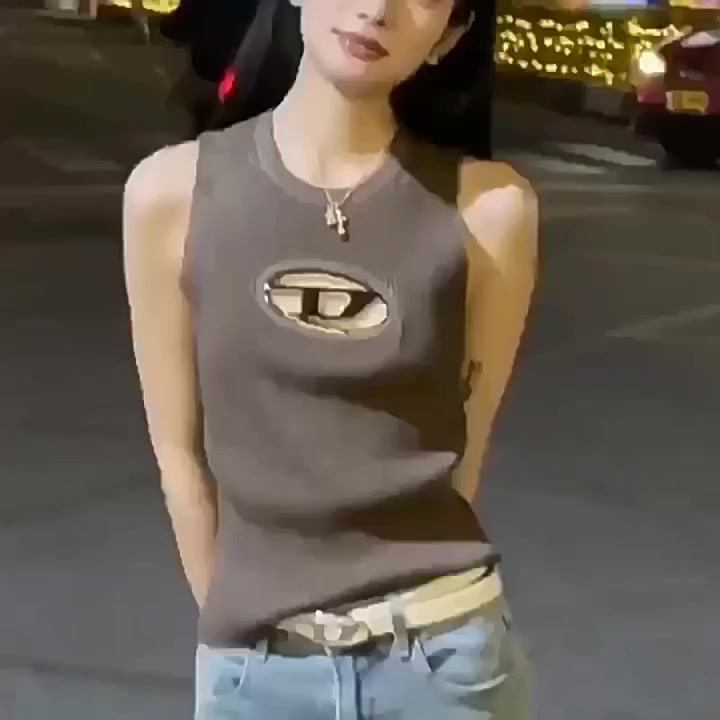 Áo tank top Mỏng Bằng Kim Loại Rỗng In Chữ Màu Xanh Lá / Nâu / Xanh Lá | BigBuy360 - bigbuy360.vn