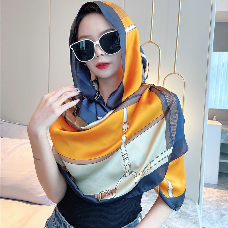 Khăn Choàng Chống Nắng Có Mũ Trùm Đầu Đa Năng In Họa Tiết Có Khóa Từ Tính Phong Cách Mới