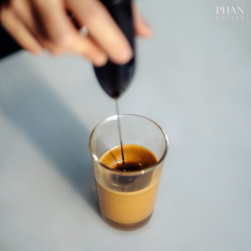 Dụng cụ đánh tạo bọt sữa cà phê - Phan Coffee