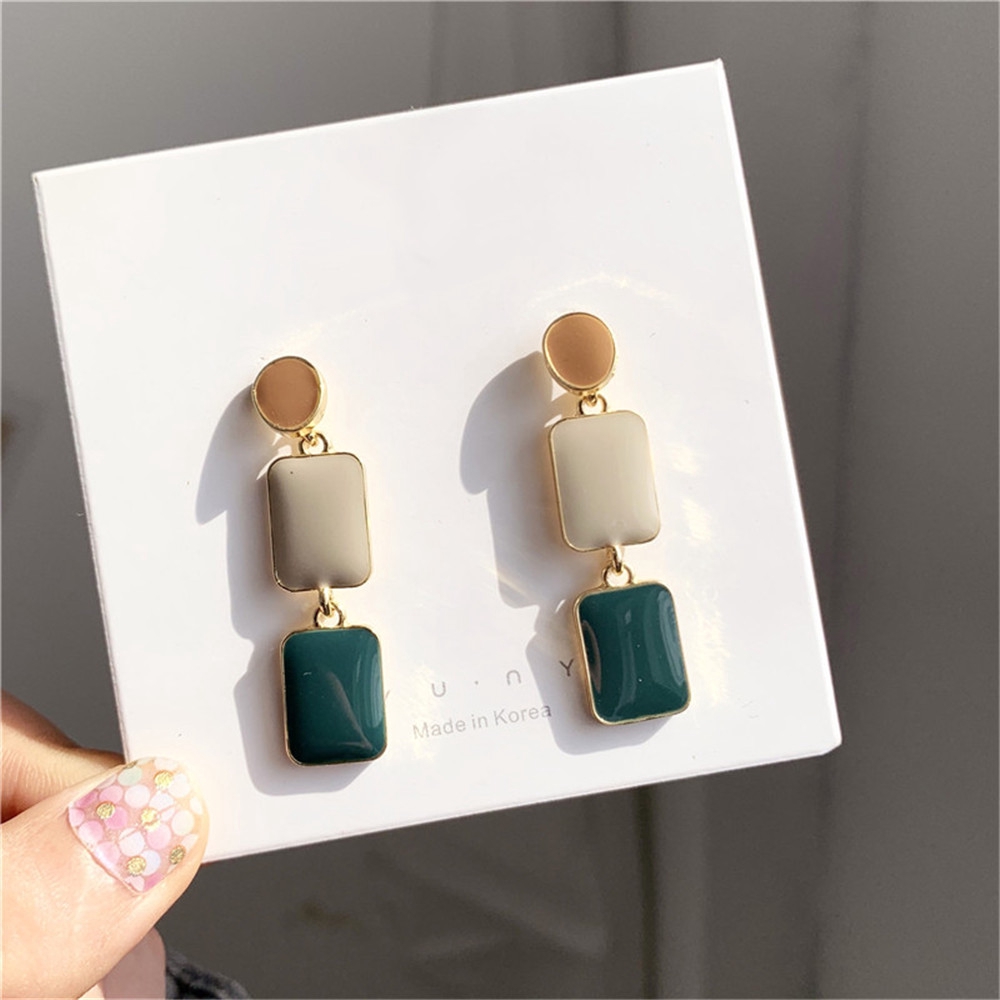 Khuyên Tai Nữ Trang Dáng Dài Tạo Hình Độc Đáo