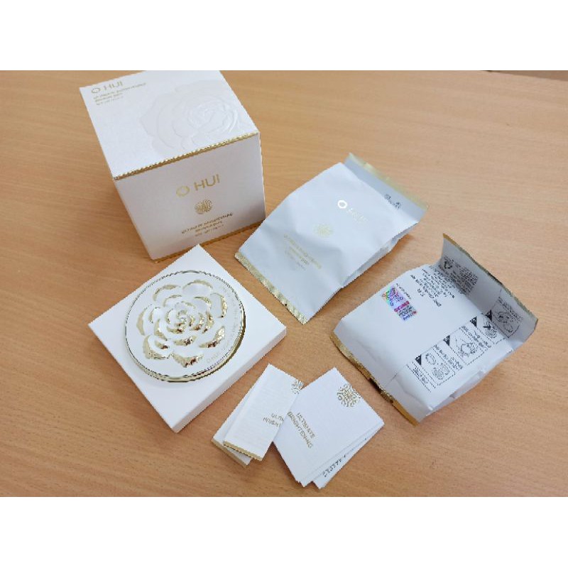 hộp phấn tươi ohui essence pact 2 lõi