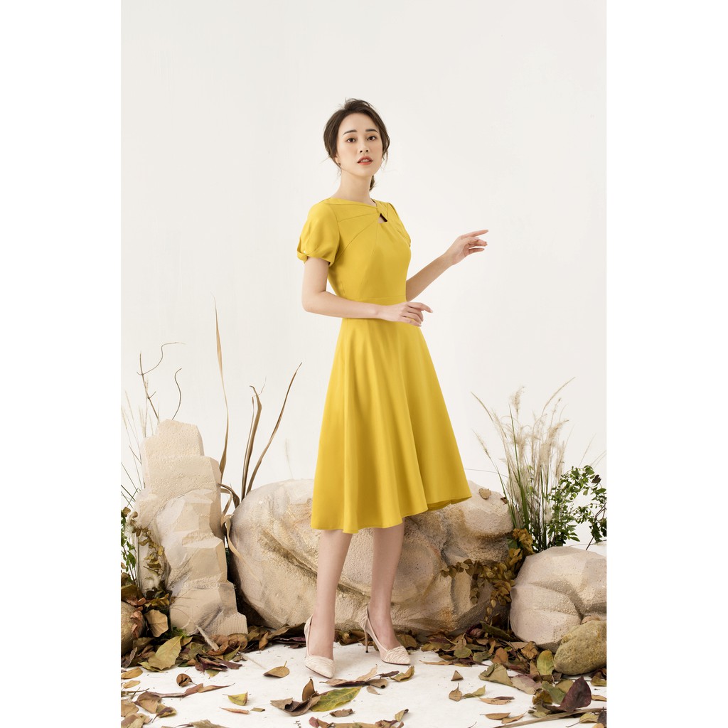 DIDO - Váy Xếp Ly Vàng Nhún Cổ Nữ | BigBuy360 - bigbuy360.vn