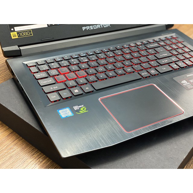 Laptop Acer Predator Helios 300 (Core I7-7700HQ, Ram 16GB, SSD 128GB + HDD 1TB, VGA GeForce GTX 1050Ti) chuyên game