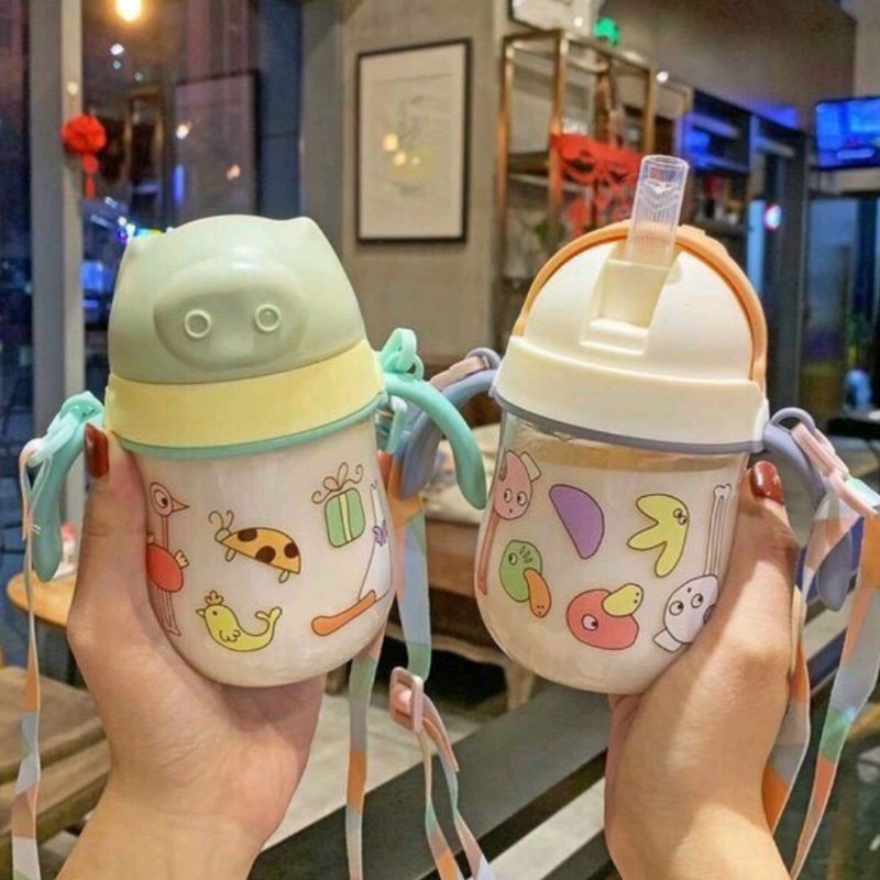 Bình tập uống nước cho bé có quai và dây đeo nắp bật ống hút mềm