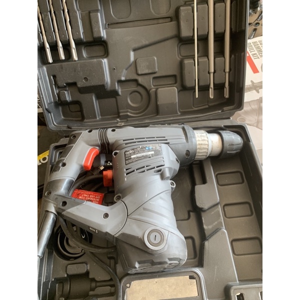 Máy khoan đục betong 3 chức năng ozito 1600w