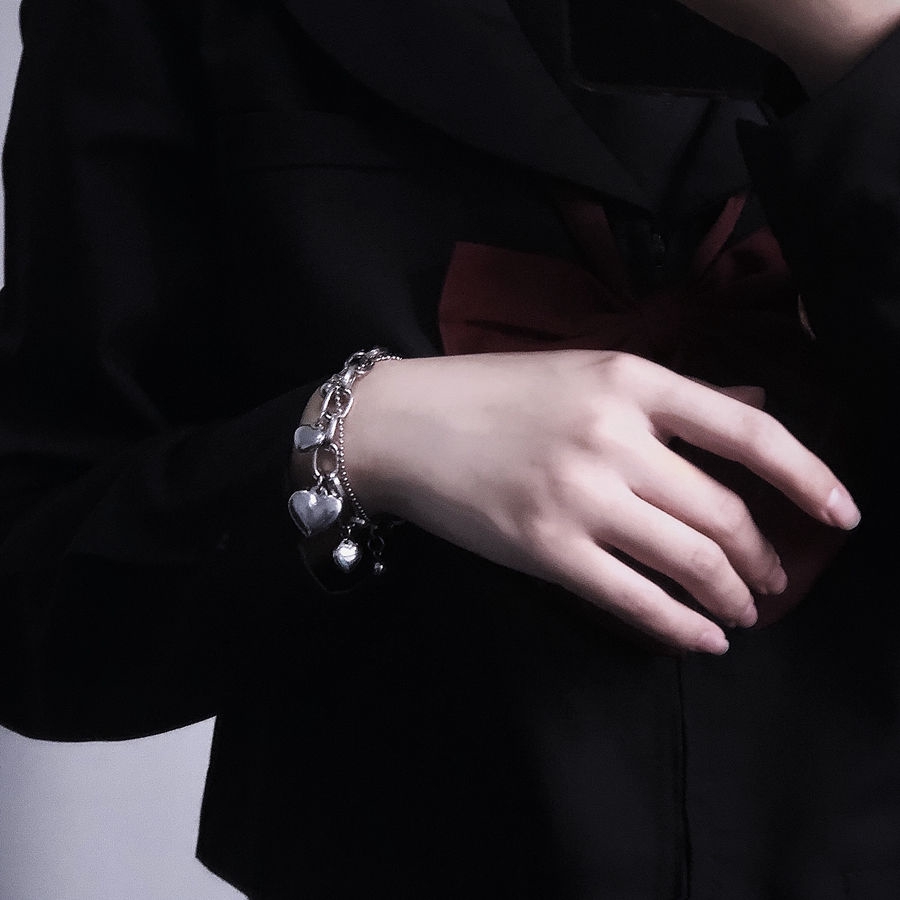 Vòng tay mạ bạc in hình trái tim dễ thương