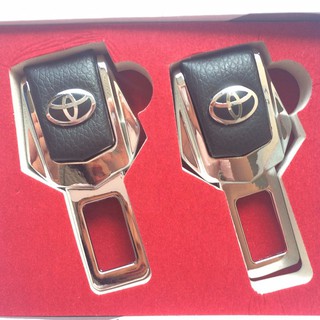 Đầu khóa chốt cắm móc đai an toàn cho xe TOYOTA