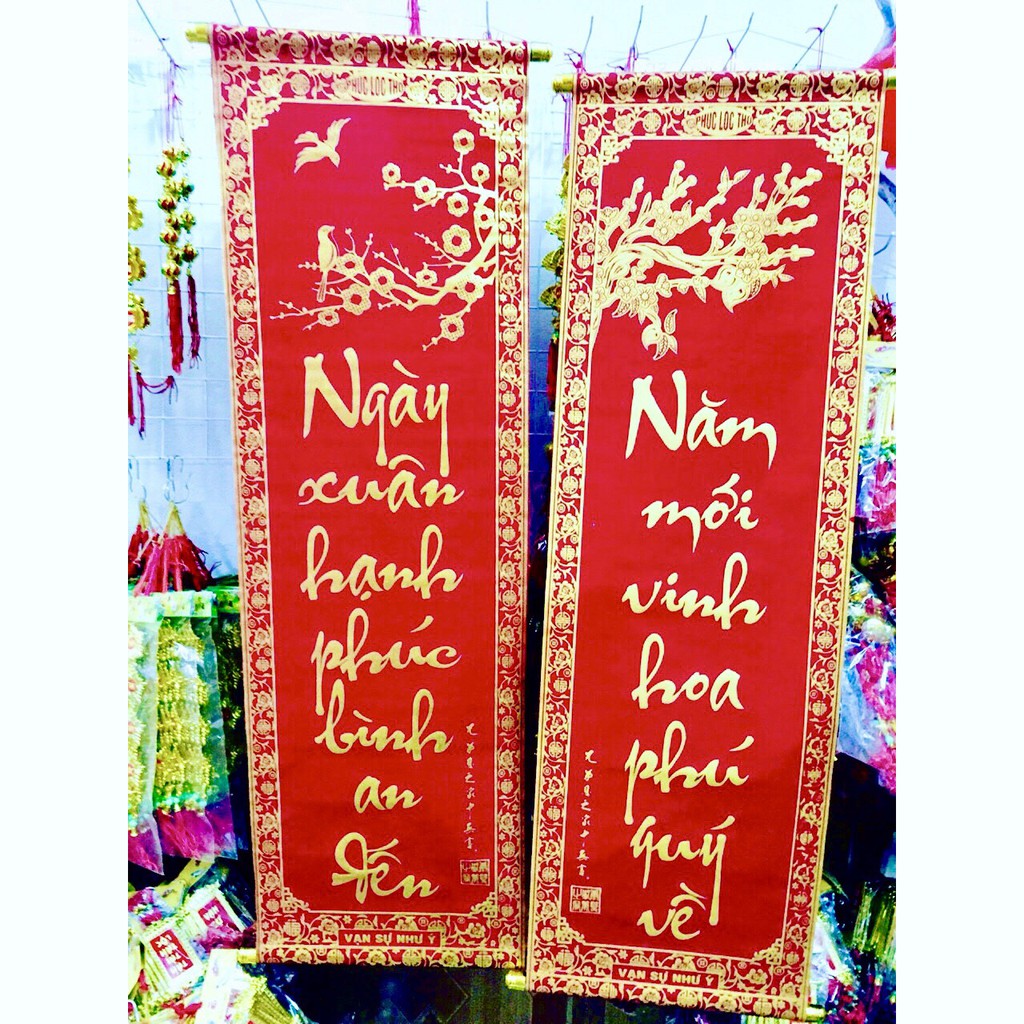 1 đôi(cặp) câu đối đỏ, liễng trang trí tết in chữ Việt Nam làm từ vải nhung đẹp