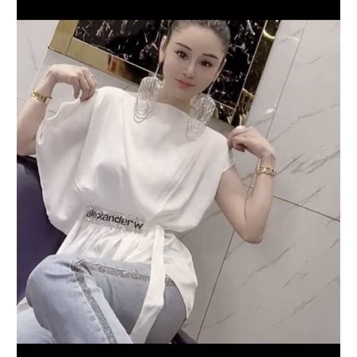 Áo sơ mi cách dơi lệch vai, hàng quảng châu cao cấp. chất vải mềm mát. Hàng được xem trước khi thanh toán
