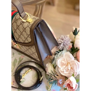 túi đeo chéo GC ❤️💕 sang chảnh