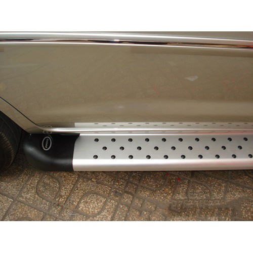 Bậc Lên Xuống Toyota Innova 2006 2007 2008 2009 2010 2011 2012 2013 - Bệ Bước Chân Innova 2006/2013