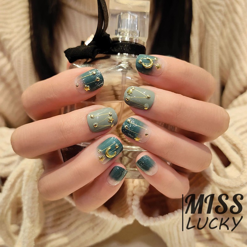 Bộ 24 miếng dán trang trí móng tay in hình trăng sao xinh xắn