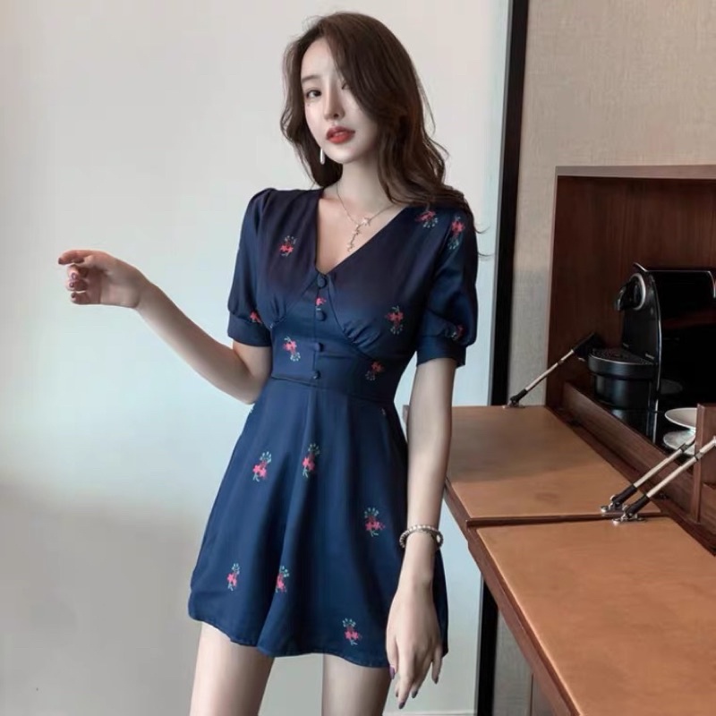 Jumsuit hoa cổ V