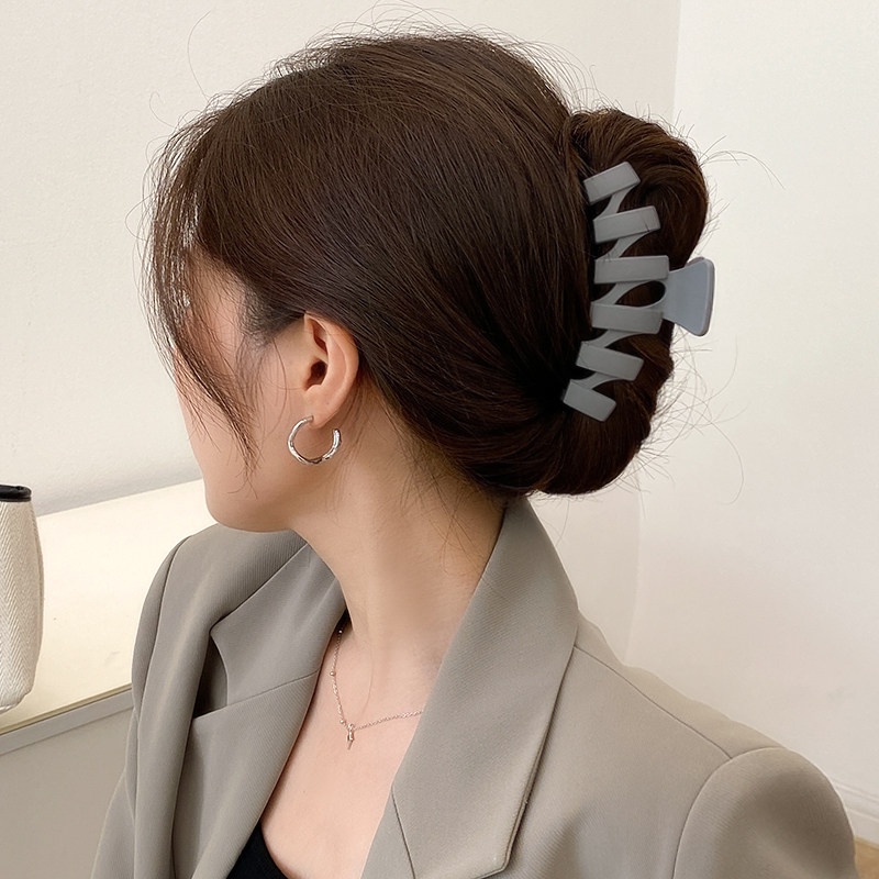 kẹp tóc càng cua hình vây cá mập phong cách hàn quốc