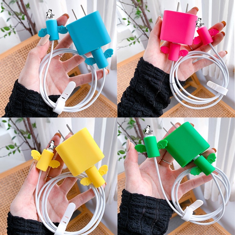 Set 3 Phụ Kiện Bảo Vệ Dây Cáp Sạc Bằng Silicon Cho Iphone12 / Iphone12Pro / Iphone12Promax