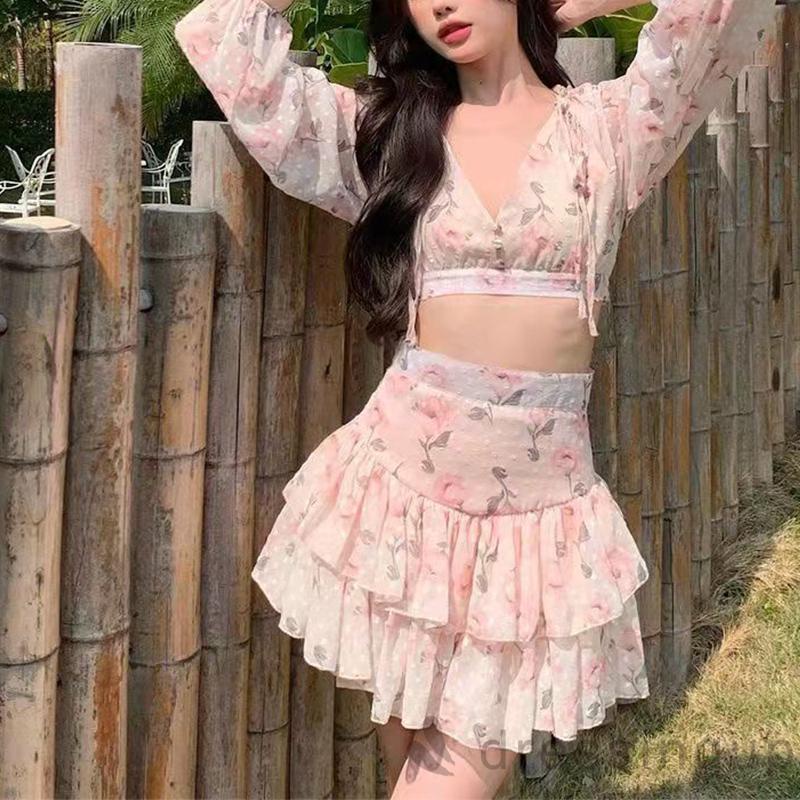 Bộ Trang Phục 2 Mảnh Gồm Áo Lửng Cổ Chữ V Sâu Và Chân Váy Ngắn In Họa Tiết Hoa Thời Trang Mùa Hè Cho Nữ