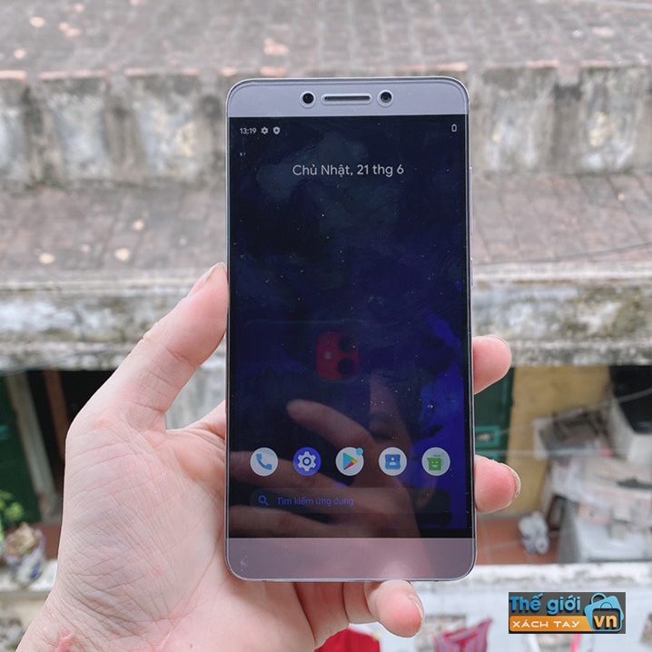 Điện thoại letv max 2 - màn hình to 2k, ram 4gb , bộ nhớ 64gb, tiếng việt đầy đủ , mới like new, android 10