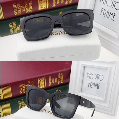 Hàng Có Sẵn Kính Mát Vuông Chống Tia UV Thiết Kế Logo Vàng Chữ V Thời Trang Retro Sang Trọng Cho Nam Nữ Lái Xe