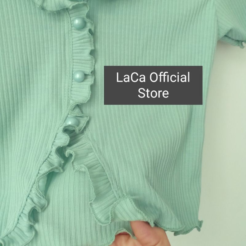 Áo Croptop Len Gân Motoghi Cổ V Bèo 3 Cúc Hot