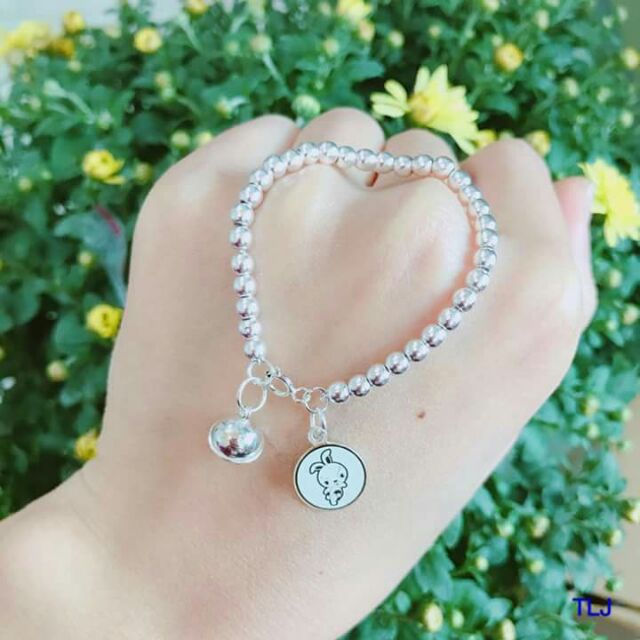 Lắc bạc ta cho bé với mẫu khắc mới đẹp lung linh