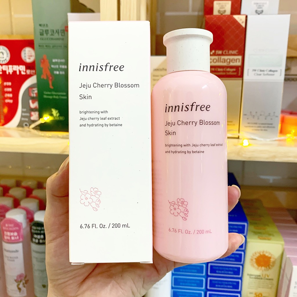 Nước hoa hồng trắng da Innisfree Jeju Cherry Blossom Skin