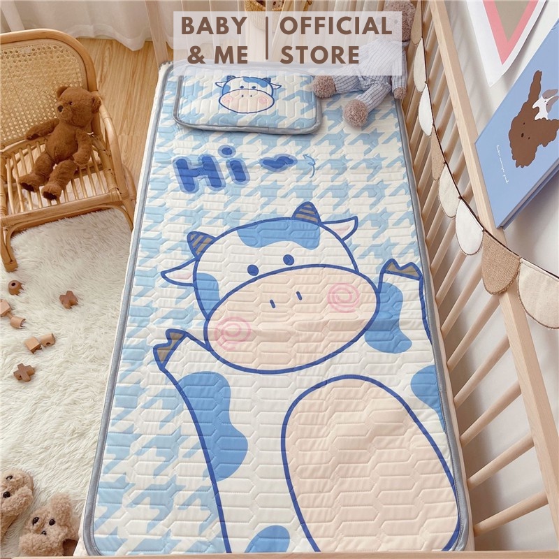 Chiếu điều hòa cho bé , chiếu cao su non in hình 5D cho trẻ Baby And Me