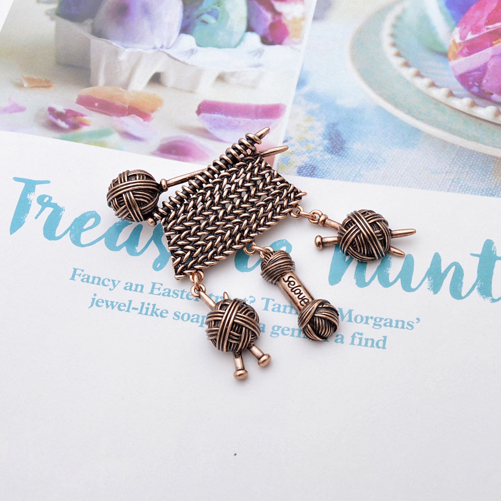 Ghim cài áo kiểu dáng đan len độc đáo ấn tượng