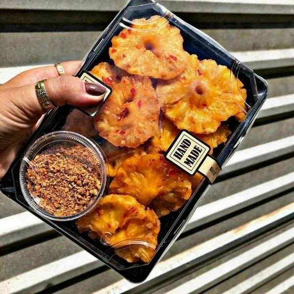 Thơm Muối Ớt Trai Đẹp 250G