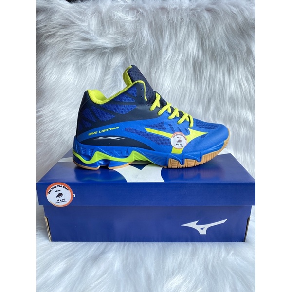 giày bóng chuyền nam cổ cao MIZUNO form đẹp,đế bền,chống lật cổ chân.bảo hành 6 tháng
