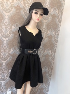 Đầm sát nách dáng suông