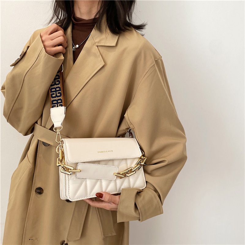 Túi đeo chéo vai hình vuông họa tiết chữ kiểu dáng thời trang sành điệu