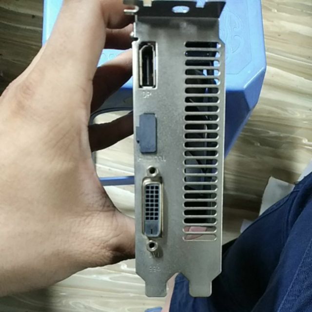 CARD MÀN HÌNH BIOSTAR RX 560 4GB 2 FAN CHIẾN GAME | BigBuy360 - bigbuy360.vn