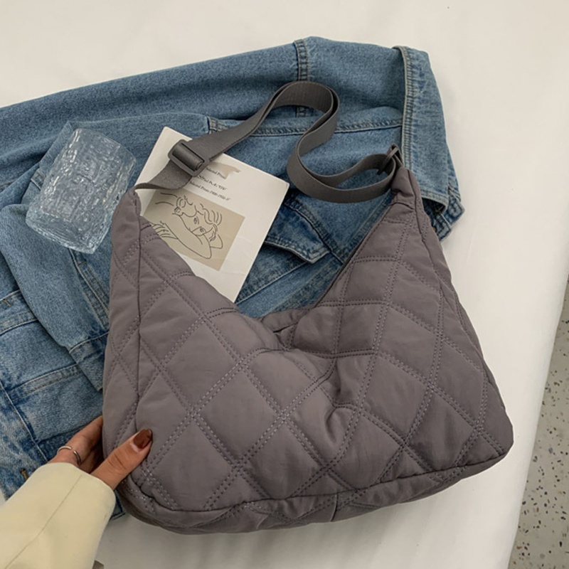 Túi Xách Nylon Mềm Họa Tiết Kim Cương Sang Trọng Cho Nữ