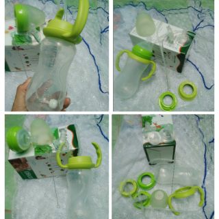 Bình sữa rãnh tay umom 330ml