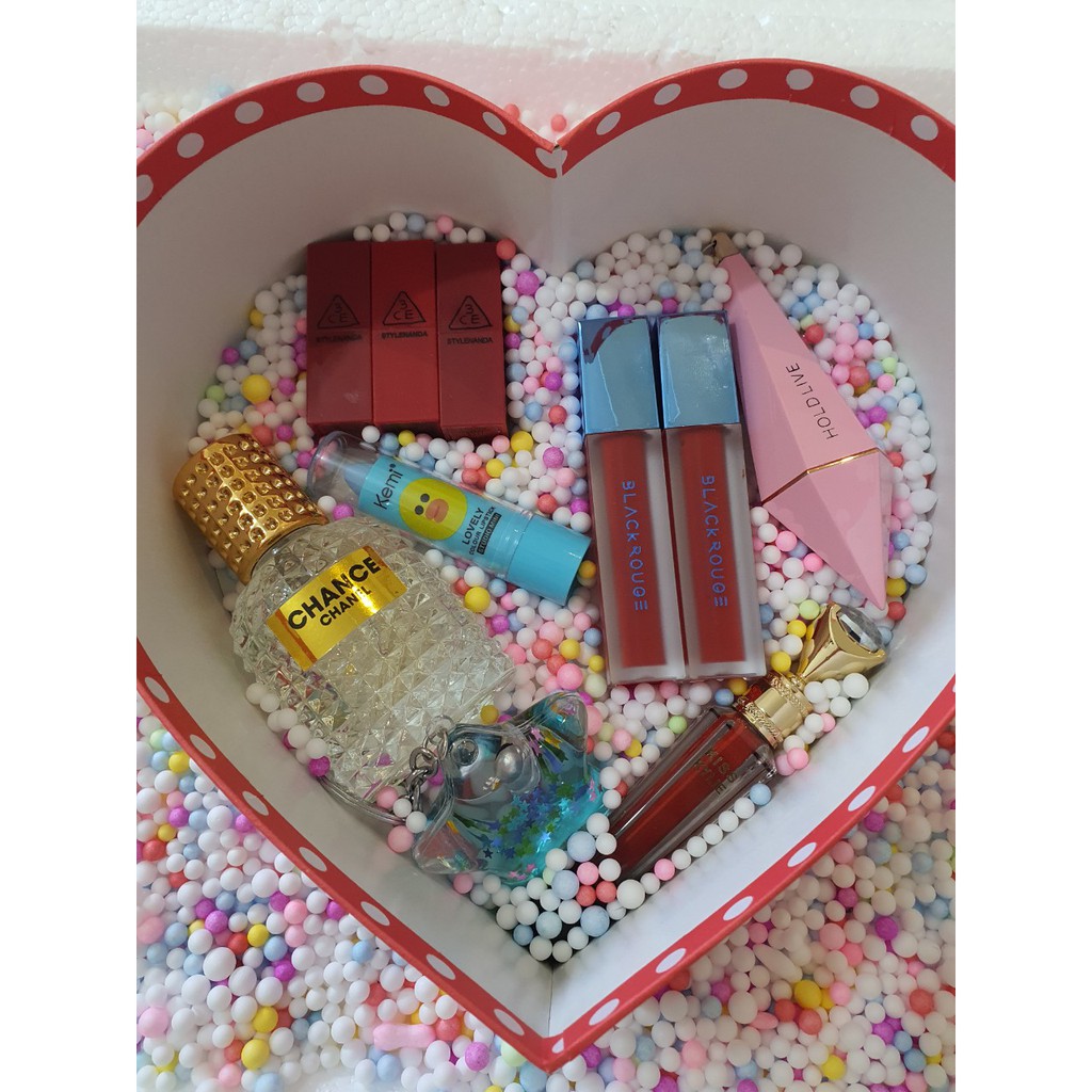 SET QUÀ TẶNG BẠN GÁI NHÂN DỊP NGÀY LỄ ĐẶC BIỆT QUAN TRỌNG