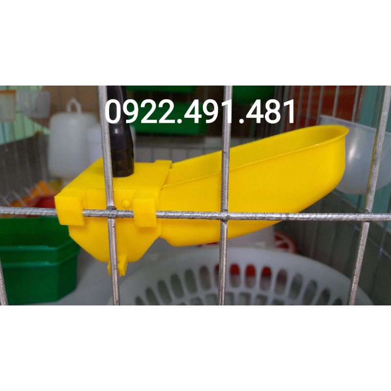 10 cái giá 70k máng uống nước tự động cho cút,chim