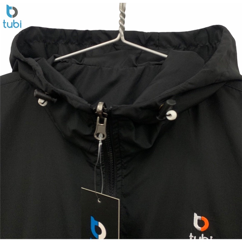Áo khoác tubi 4 túi Nón Liền Màu Đen