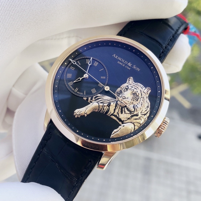 Đồng hồ nam Arnold &amp; Son phiên bản hổ.
