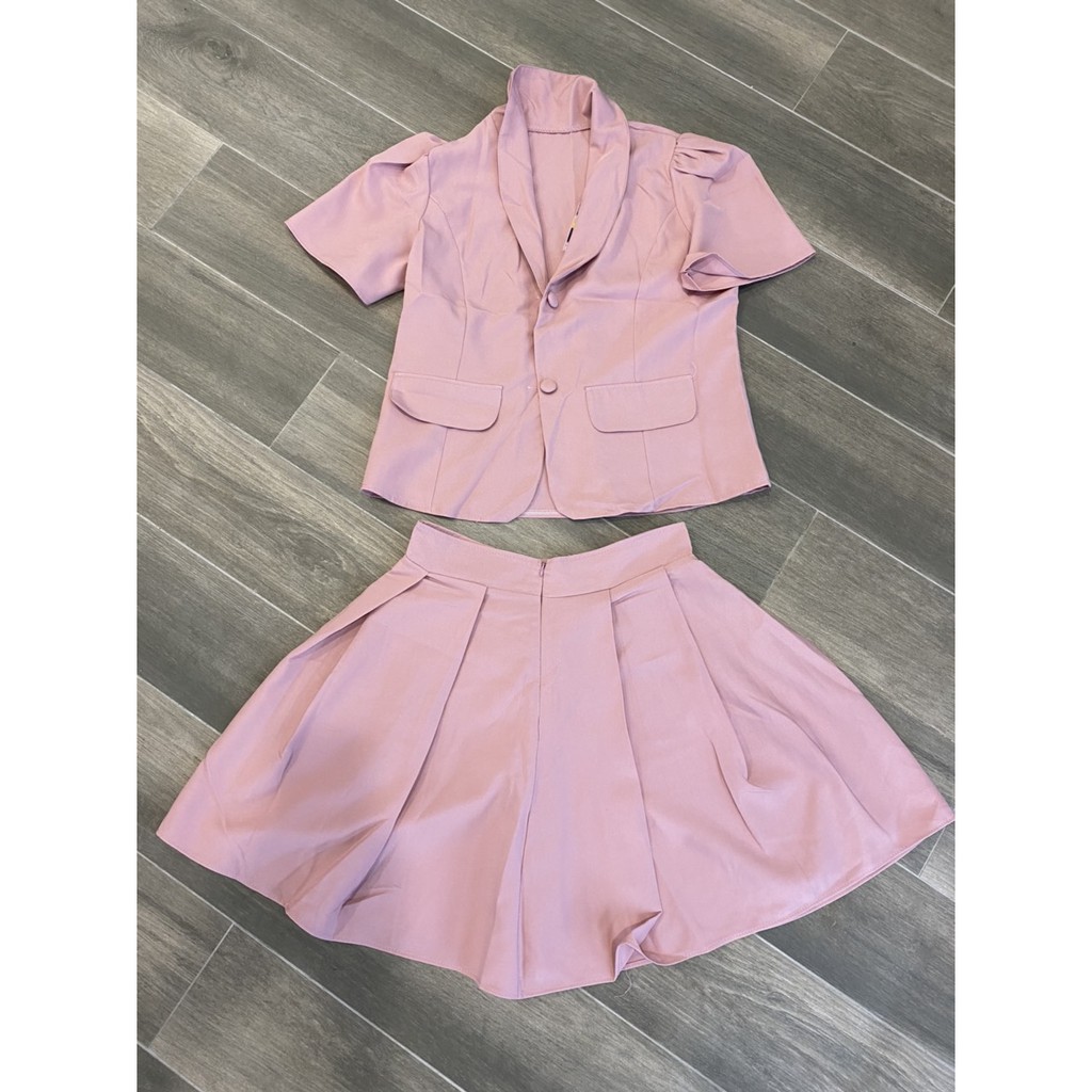 SET VEST CHÂN VÁY XÒE