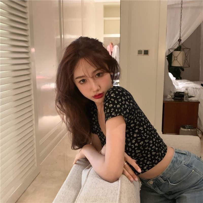 ÁO CROPTOP HOA NHÍ SIÊU XINH