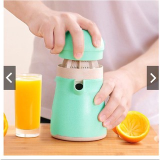 DỤNG CỤ VẮT CAM CÓ TAY CẦM BẰNG LÚA MẠCH TIỆN LỢI