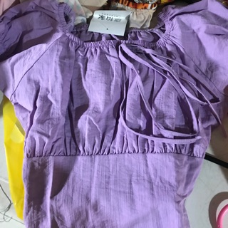 Áo trễ vai tím tay bồng dành cho các nàng cực xinh
