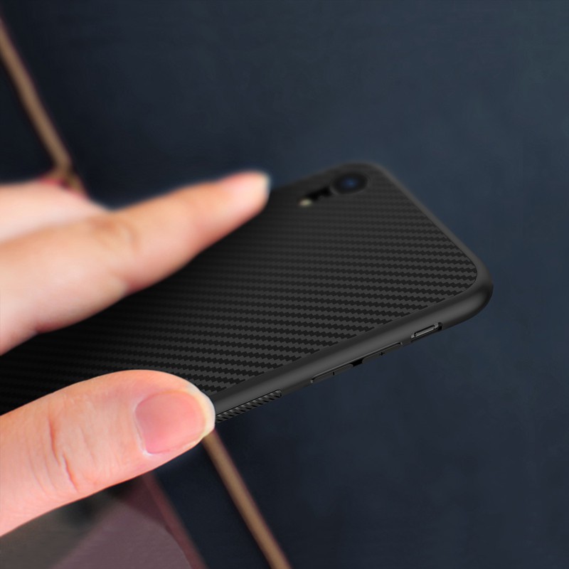 Ốp lưng iPhone Xr Nillkin Carbon Fiber chính hãng