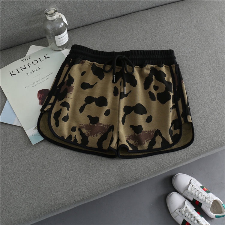 Quần short thể thao lưng cao ống rộng họa tiết da báo thời trang cho nữ