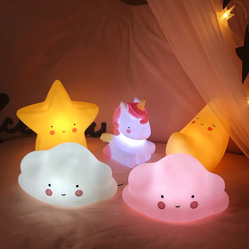 Đèn LED để bàn kiểu hoạt hình 3D dễ thương dùng trang trí phòng ngủ