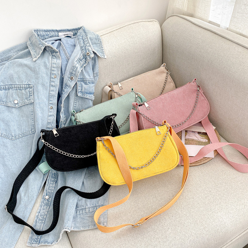 Túi đeo vai IELGY màu đen phối xích đơn giản phong cách Hàn Quốc dễ phối đồ cho nữ