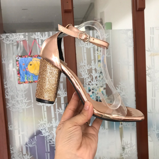 Giày sandal cao gót quai trong gót kim sa size 35, 36