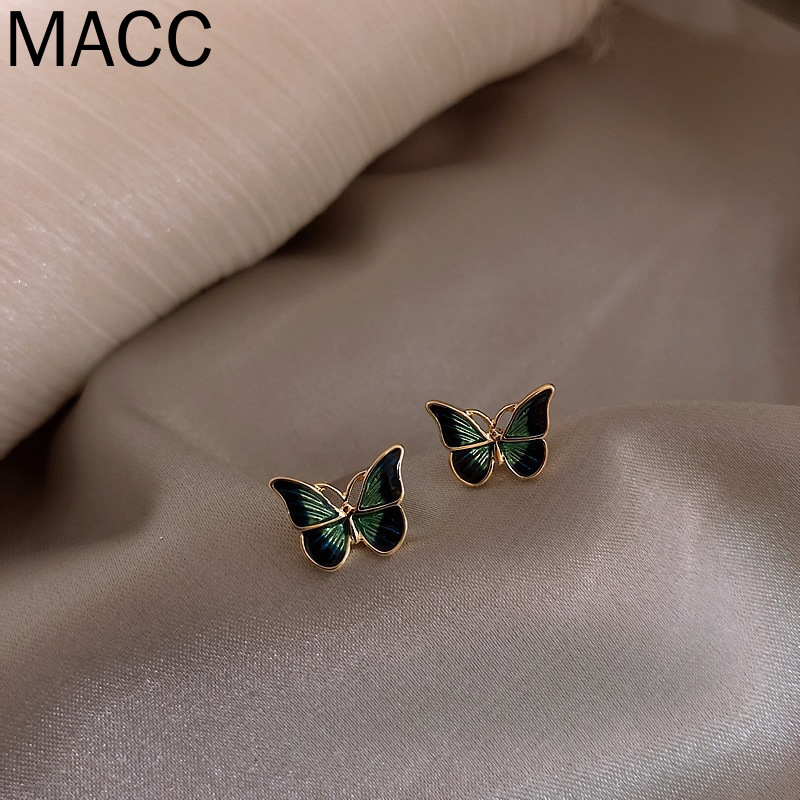 Hoa tai kiểu Hàn Quốc thời trang giản dị