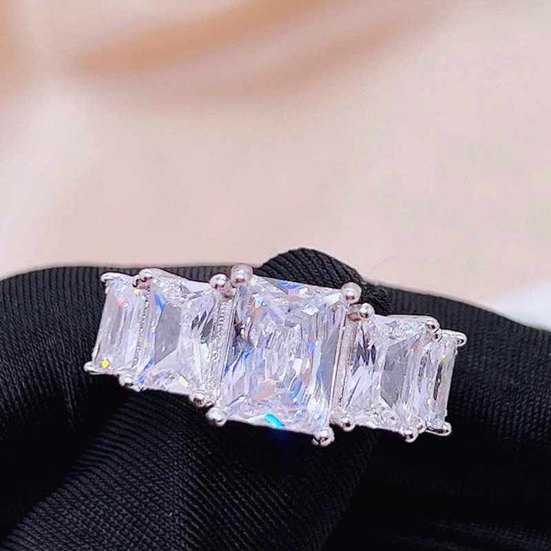 Nhẫn Hở Đính Kim Cương Nhân Tạo Hình Vuông Màu Bạc Sang Trọng Có Thể Điều Chỉnh Cho Nữ